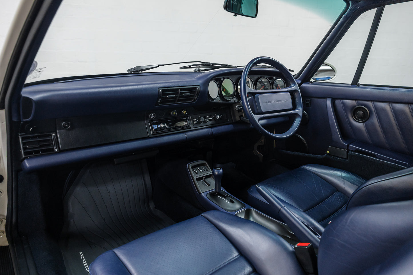 1991 Porsche 964 Carrera 2 Tip Tronic - 49 000kms
