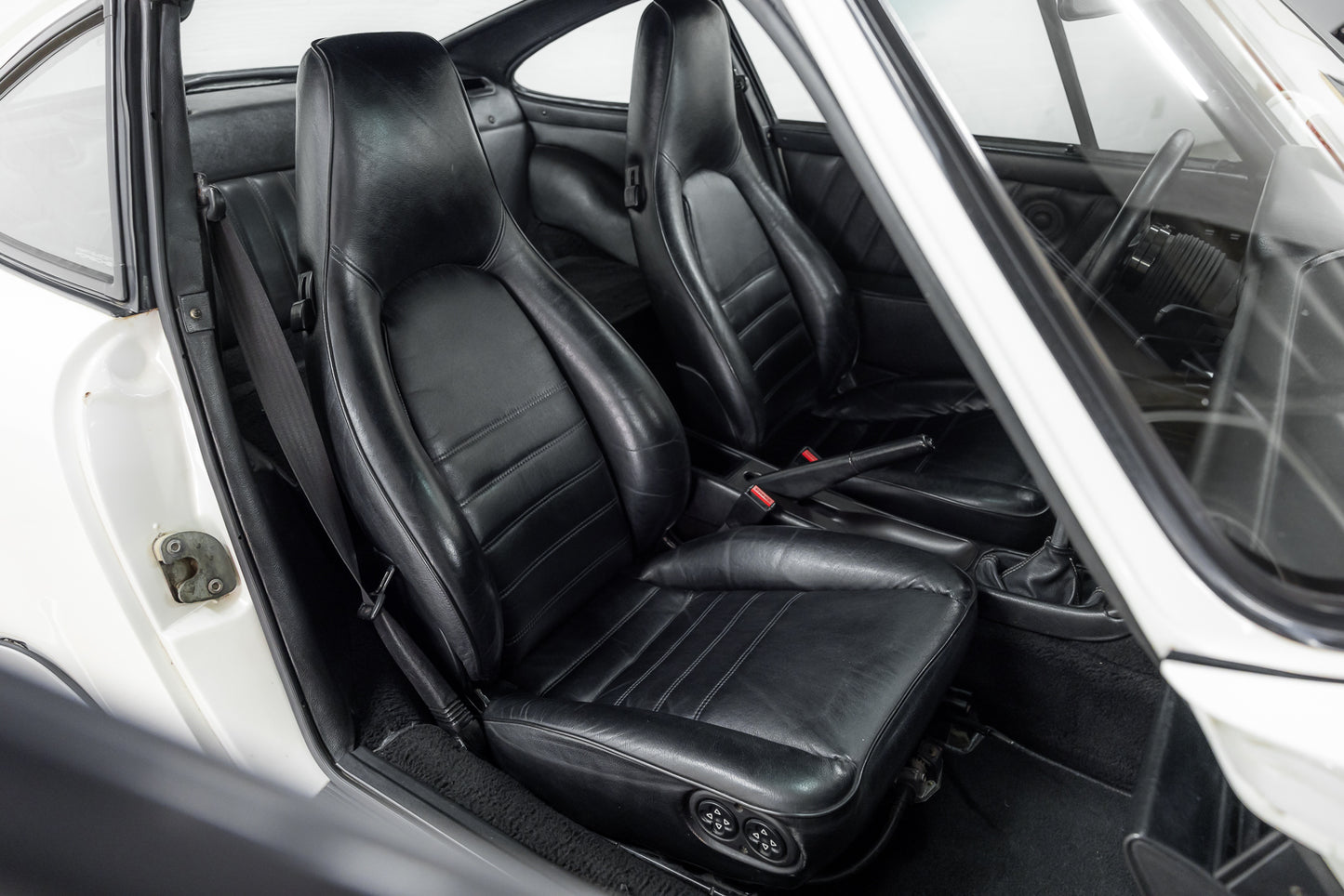 1994 Porsche 964 Carrera 2 - LHD - 77 000 miles