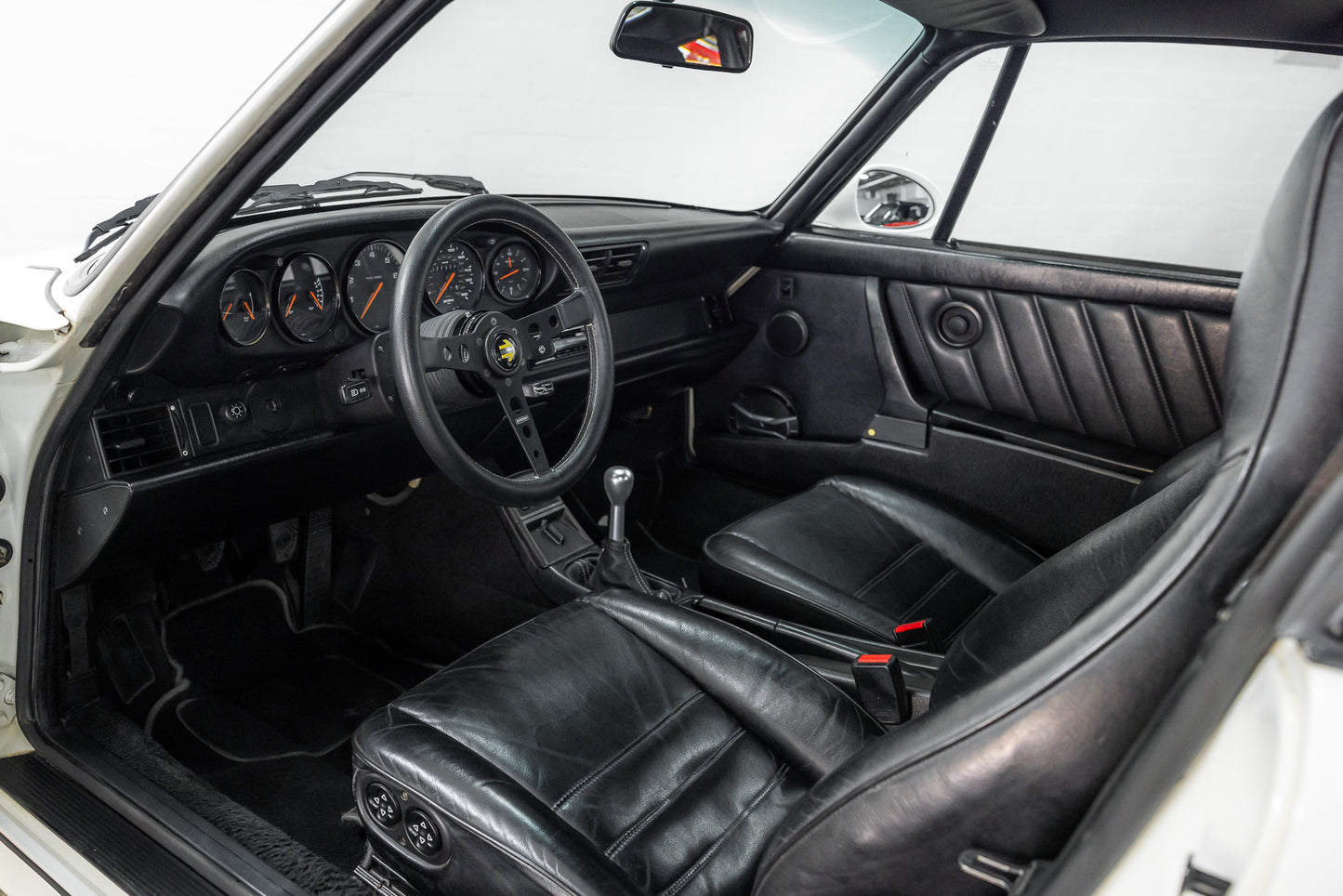 1994 Porsche 964 Carrera 2 - LHD - 77 000 miles