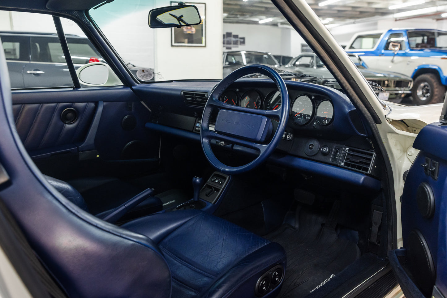 1991 Porsche 964 Carrera 2 Tip Tronic - 49 000kms