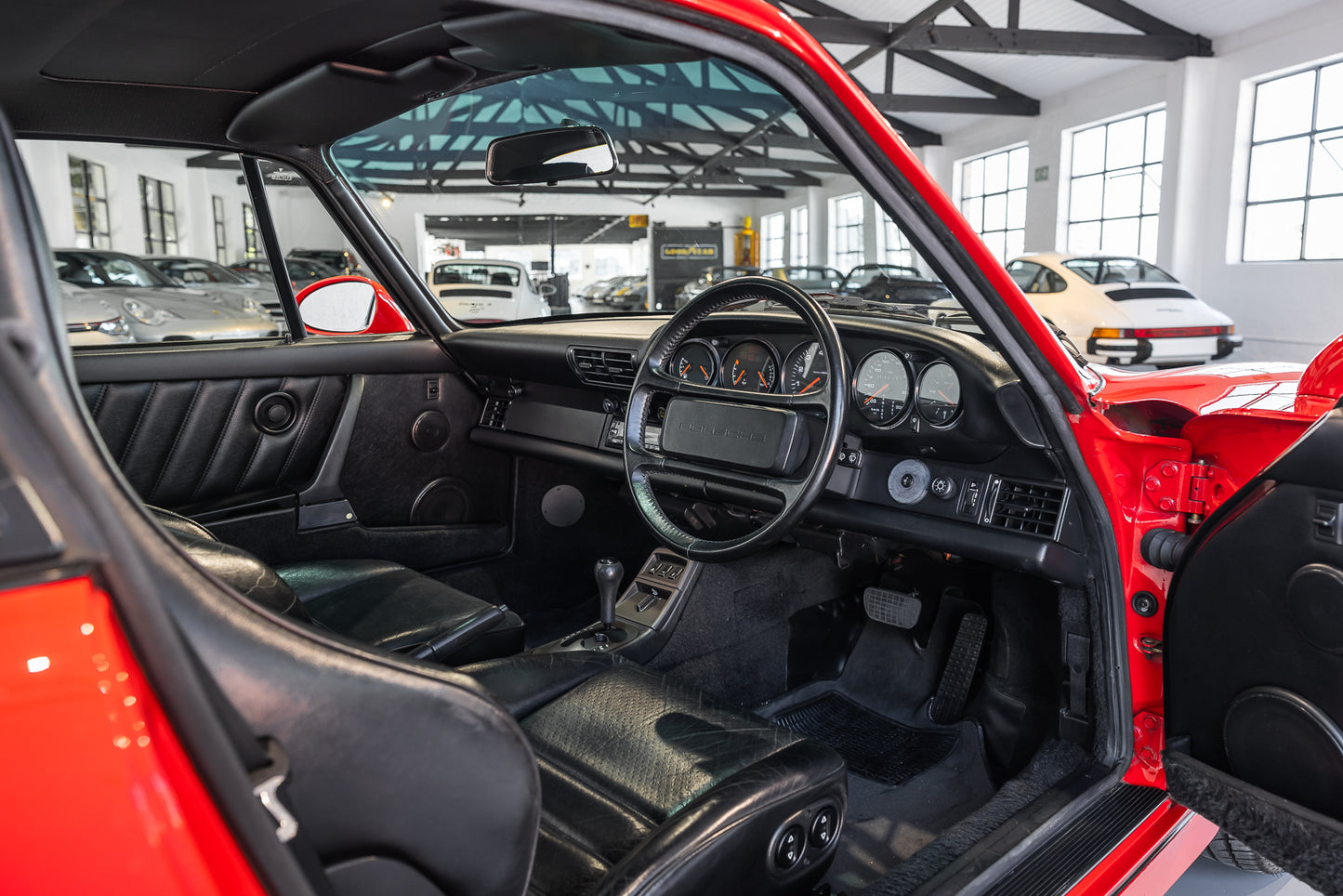 1994 Porsche 964 Carrera 2 - Tip Tronic - 80 300
