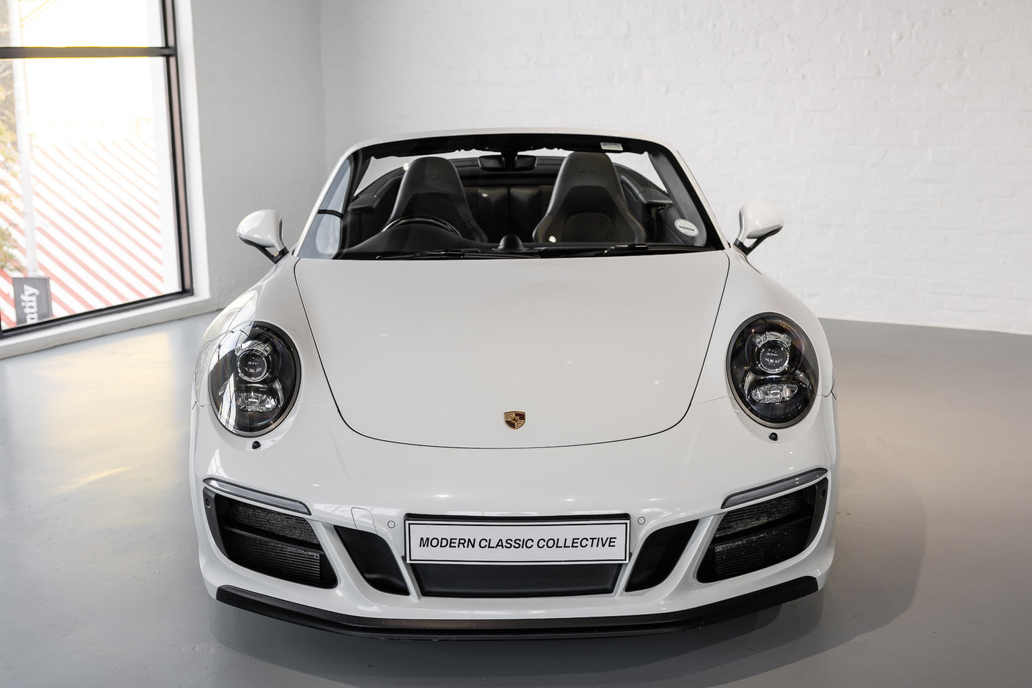 2018 Porsche 991.2 GTS Cabriolet - 62 620kms