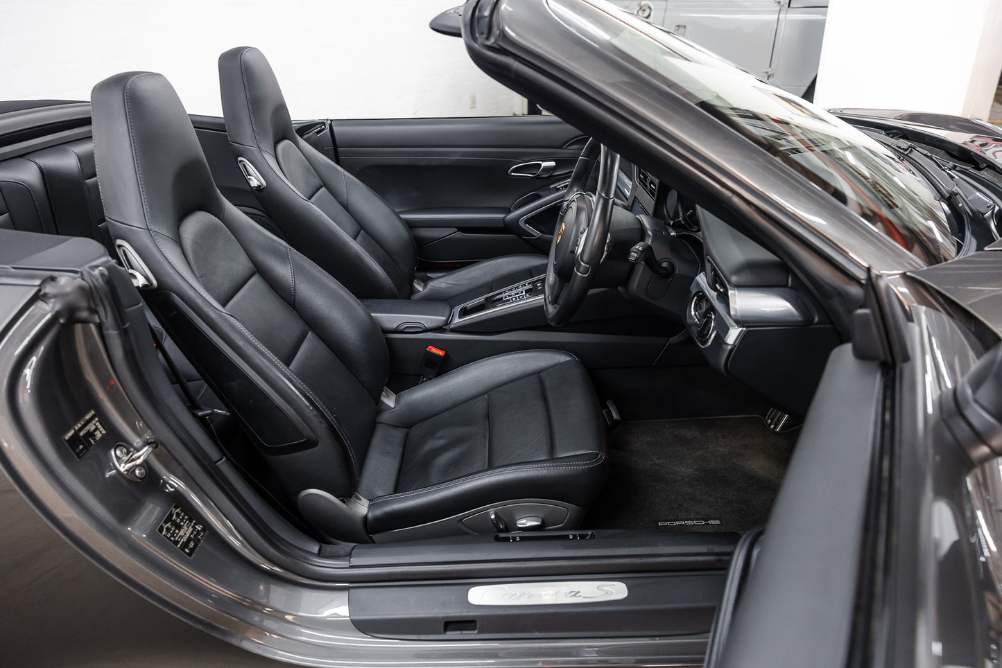 2013 Porsche 991.1 Carrera S Cabriolet - 65 250kms