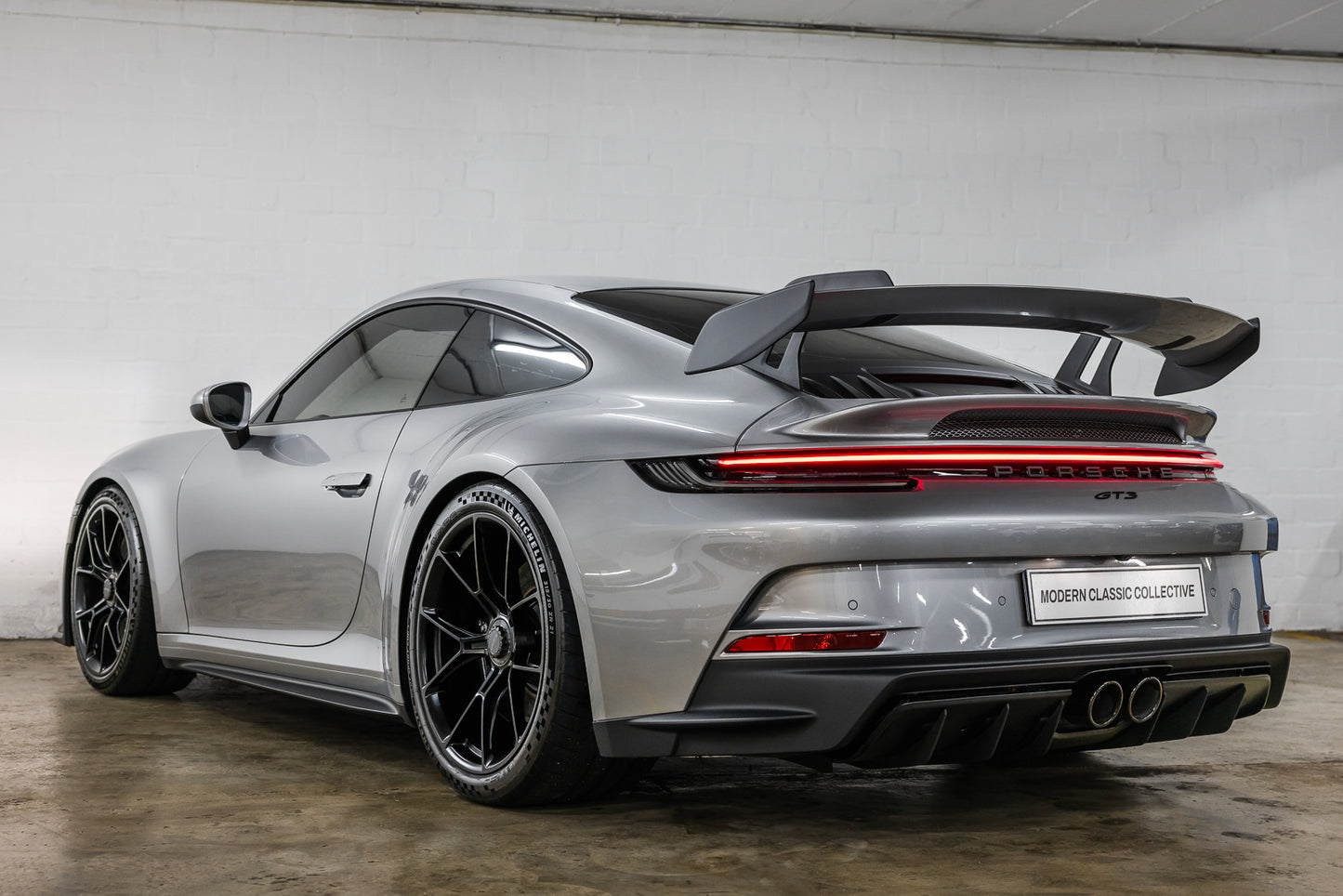 2022 Porsche 992.1 GT3 Manual - 3 750kms