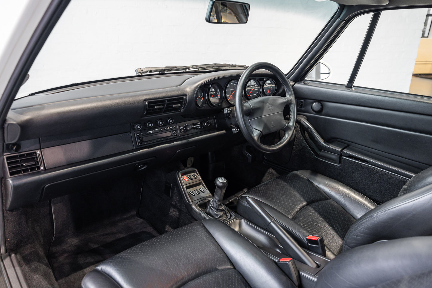 1996 Porsche 993 4S RHD - 26 500kms
