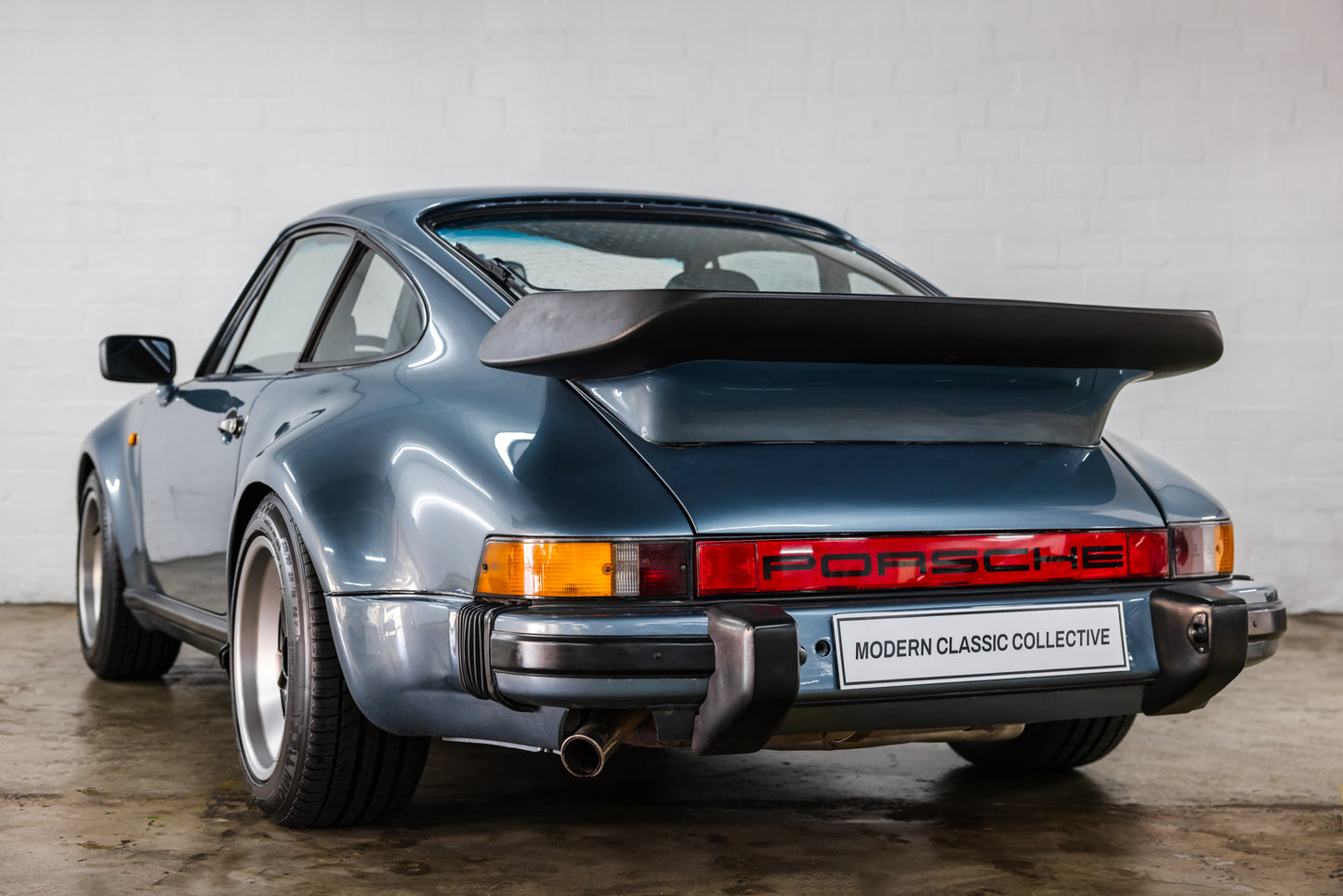 1984 Porsche 911 Carrera 'Turbo Look Recreation' - 154 000kms