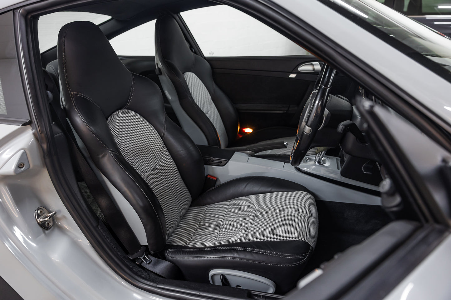 2011 Porsche 997.2 Carrera S - Sport Classic Tribute - 47 500kms