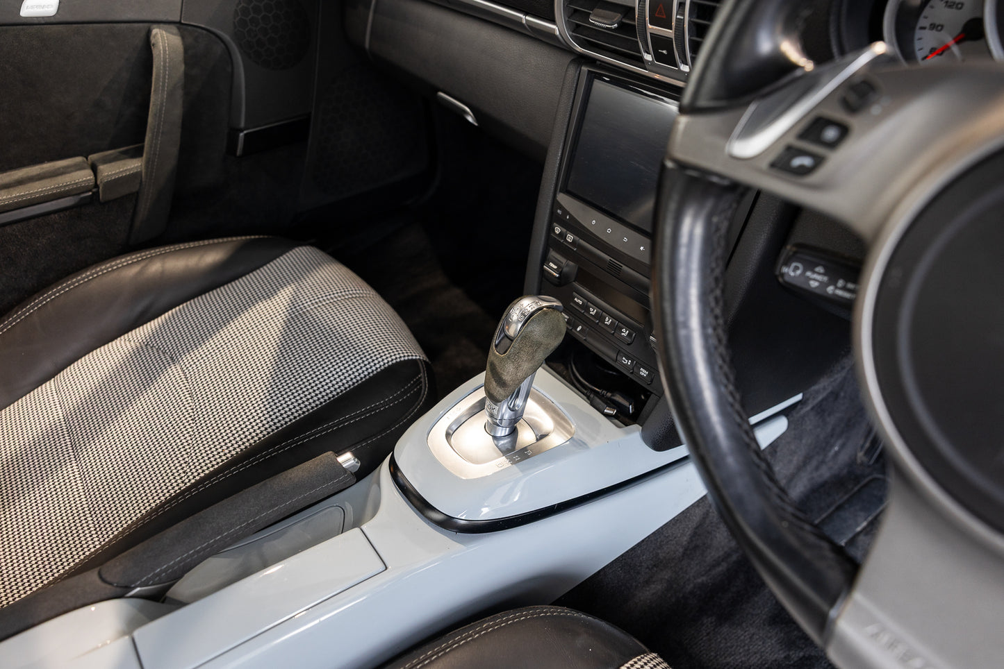 2011 Porsche 997.2 Carrera S - Sport Classic Tribute - 52 800kms