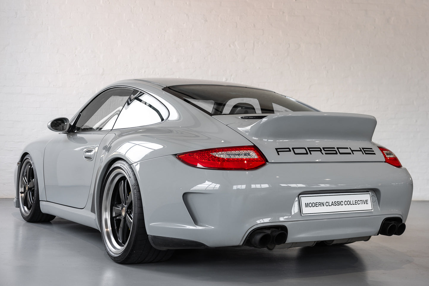2011 Porsche 997.2 Carrera S - Sport Classic Tribute - 52 800kms