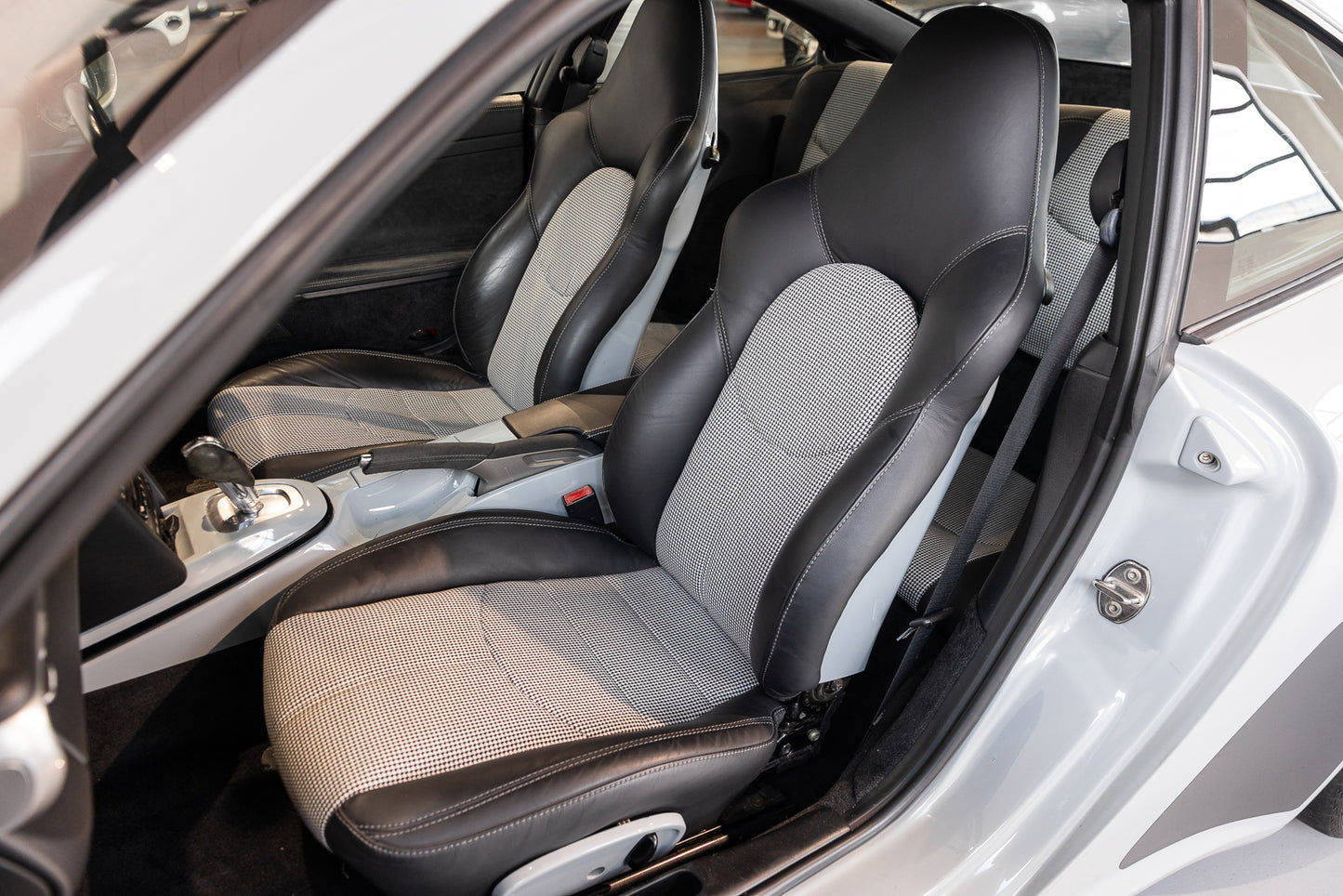 2011 Porsche 997.2 Carrera S - Sport Classic Tribute - 52 800kms