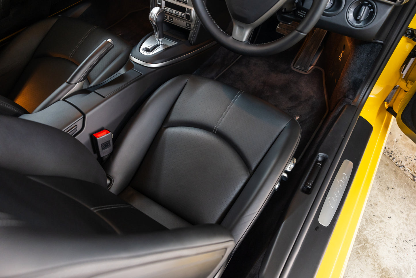 2008 Porsche 997 Turbo Tiptronic - 10 350kms