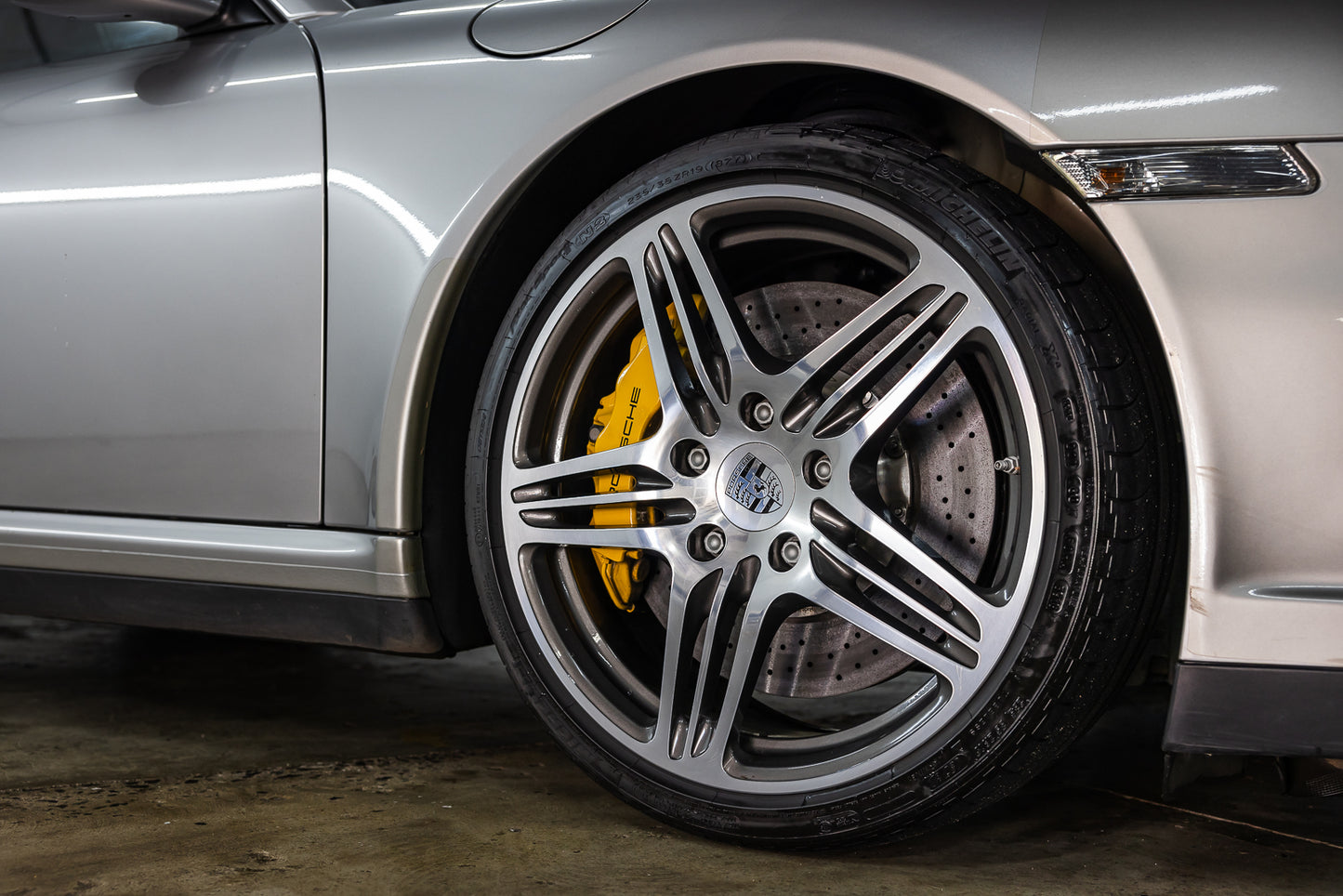 2007 Porsche 911 Turbo - 40 600kms