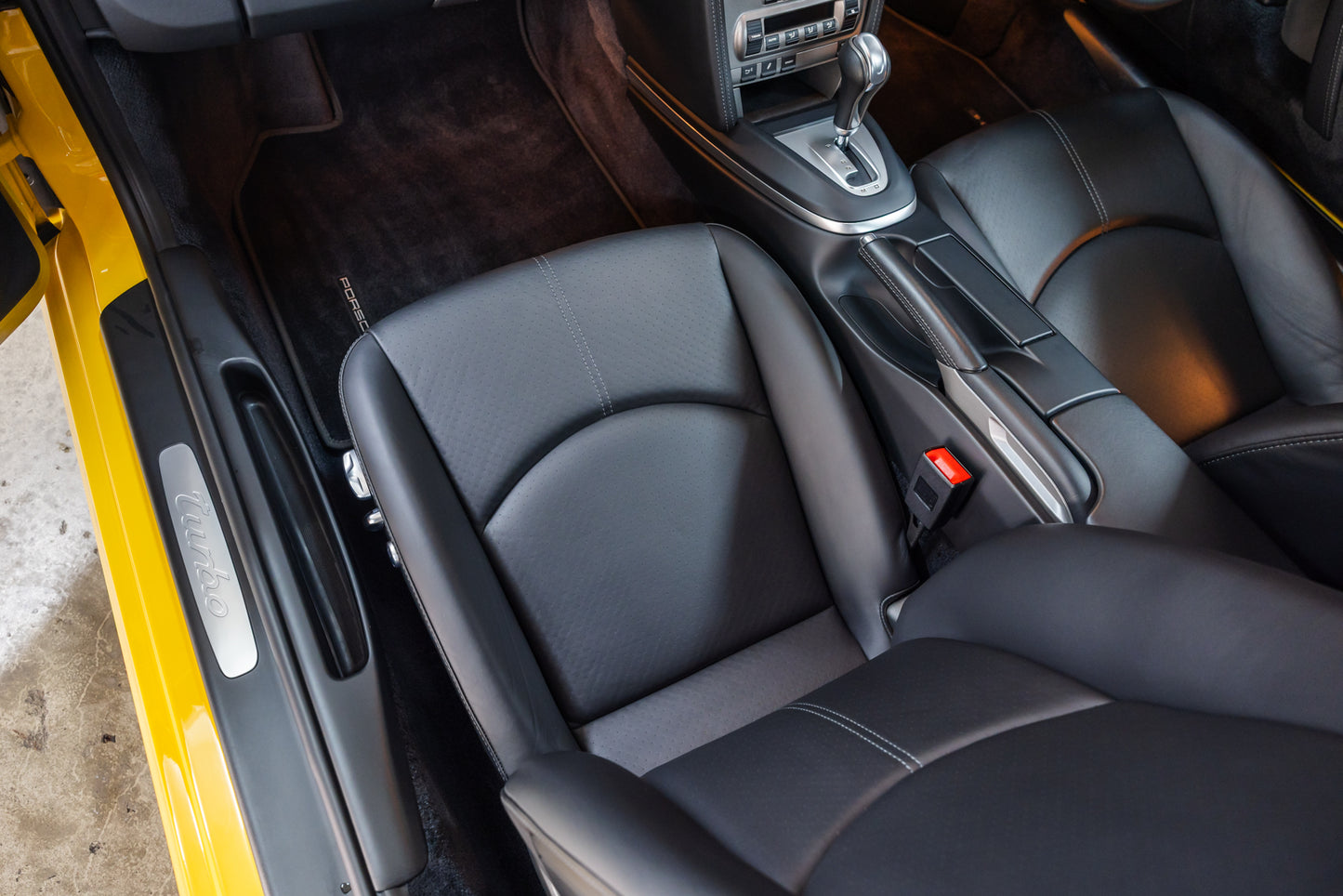 2008 Porsche 997 Turbo Tiptronic - 10 350kms