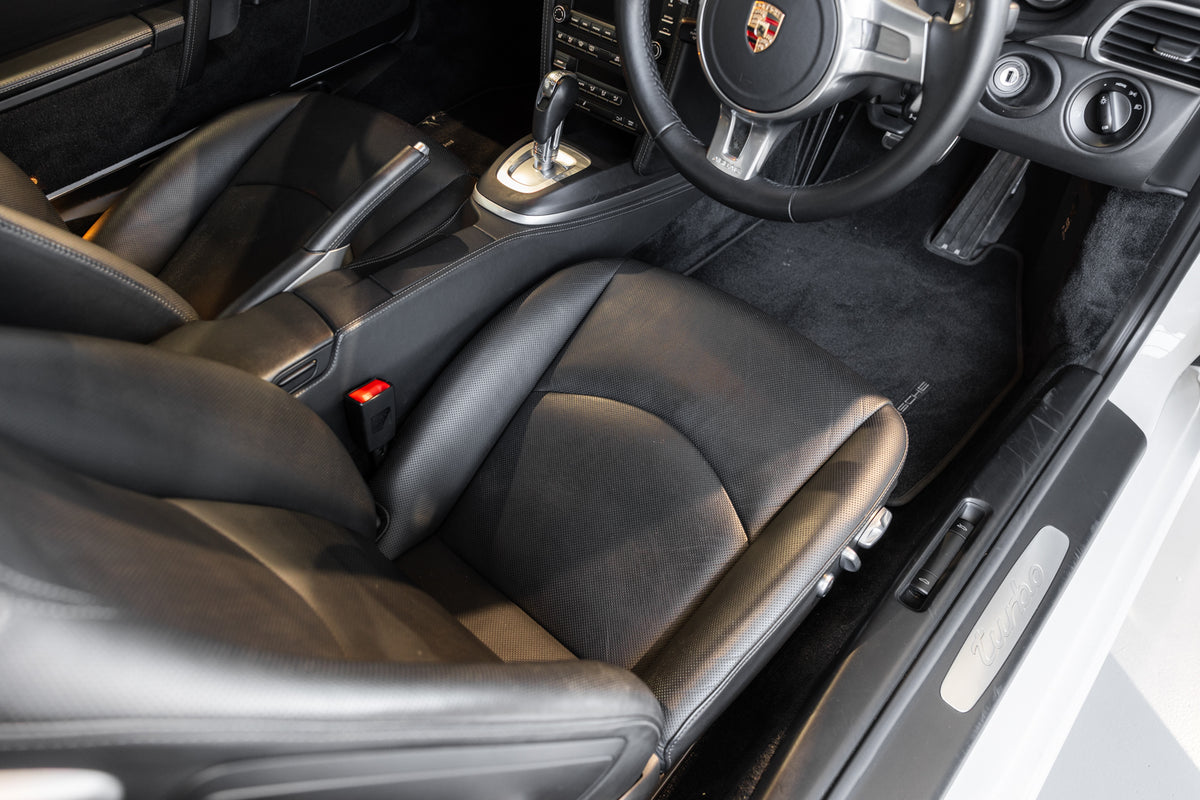 2010 Porsche 997.2 Turbo PDK - 33 500kms