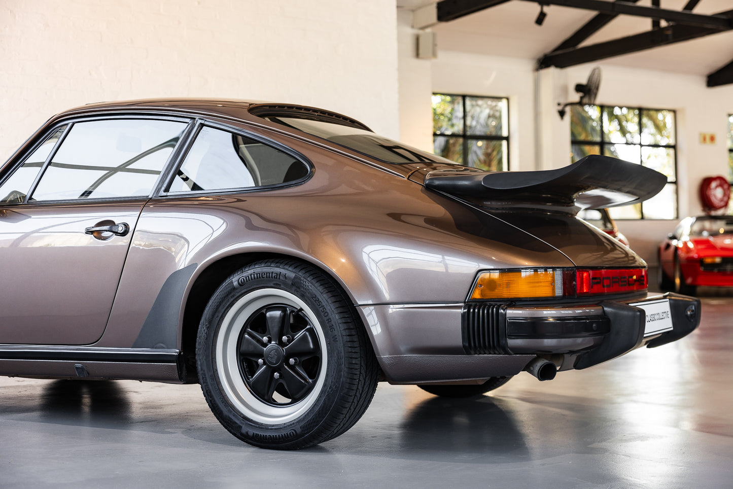 1983 Porsche 911 SC Coupe - 383 600kms
