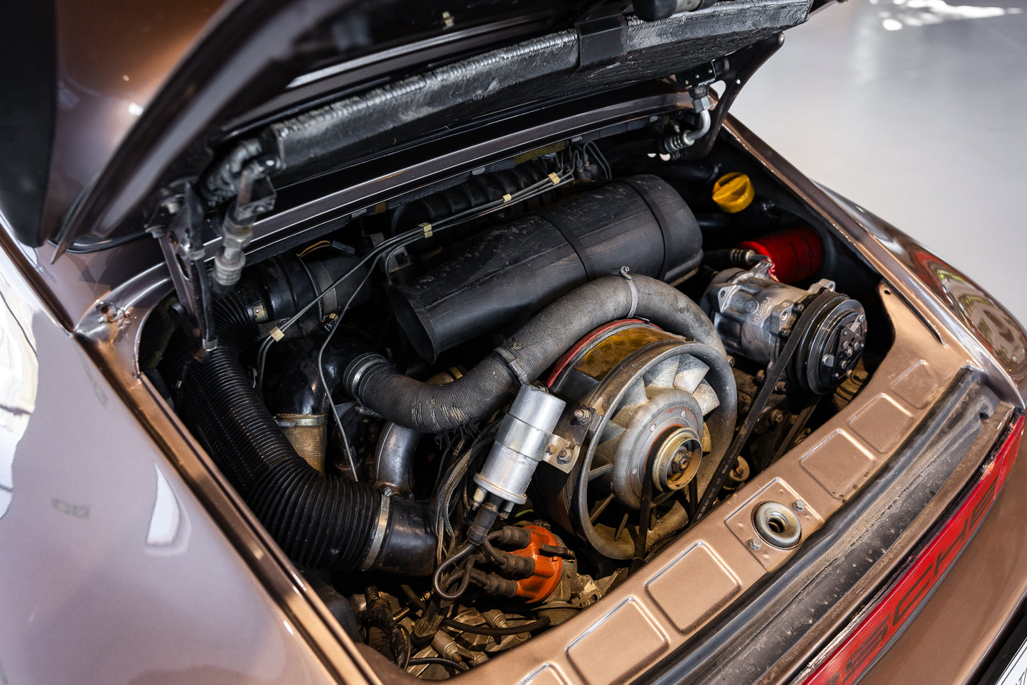 1983 Porsche 911 SC Coupe - 383 600kms