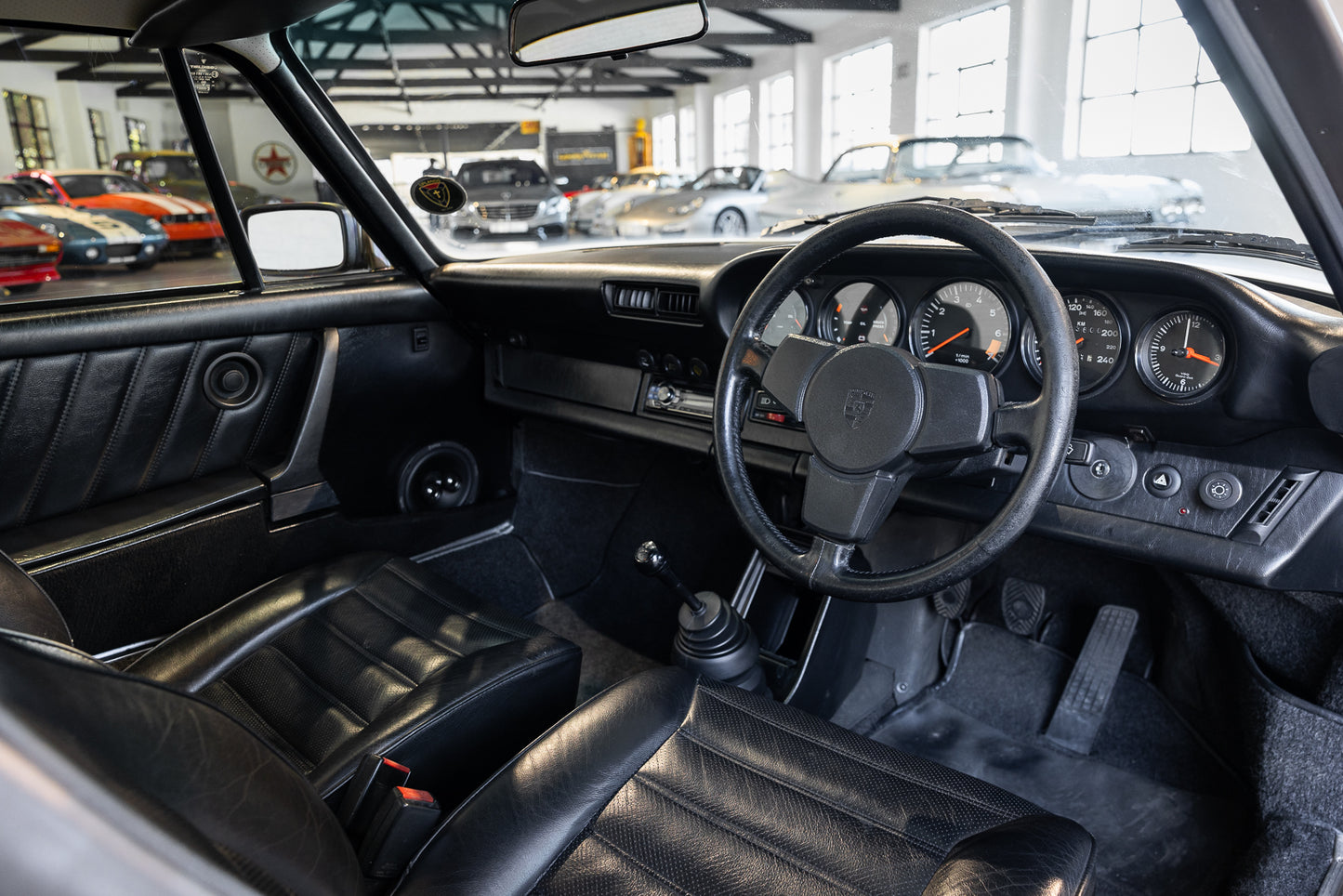 1983 Porsche 911 SC Coupe - 383 600kms