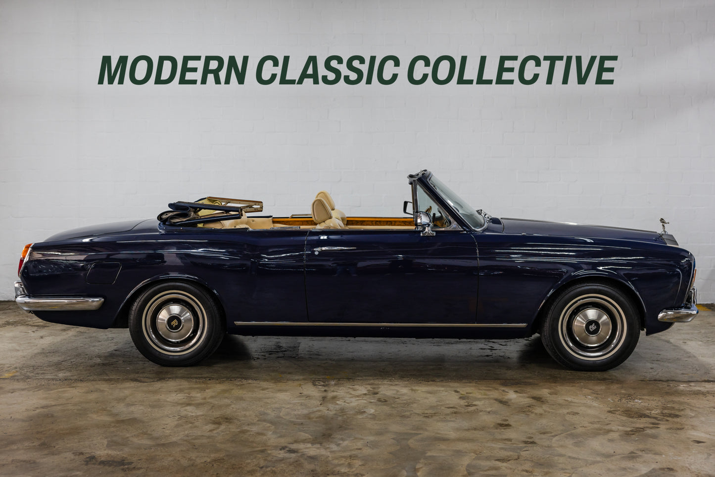 1971 Rolls Royce Corniche Convertible - 35 972 Miles Showing