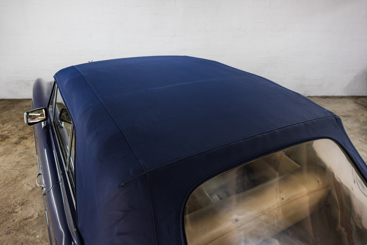 1971 Rolls Royce Corniche Convertible - 35 972 Miles Showing