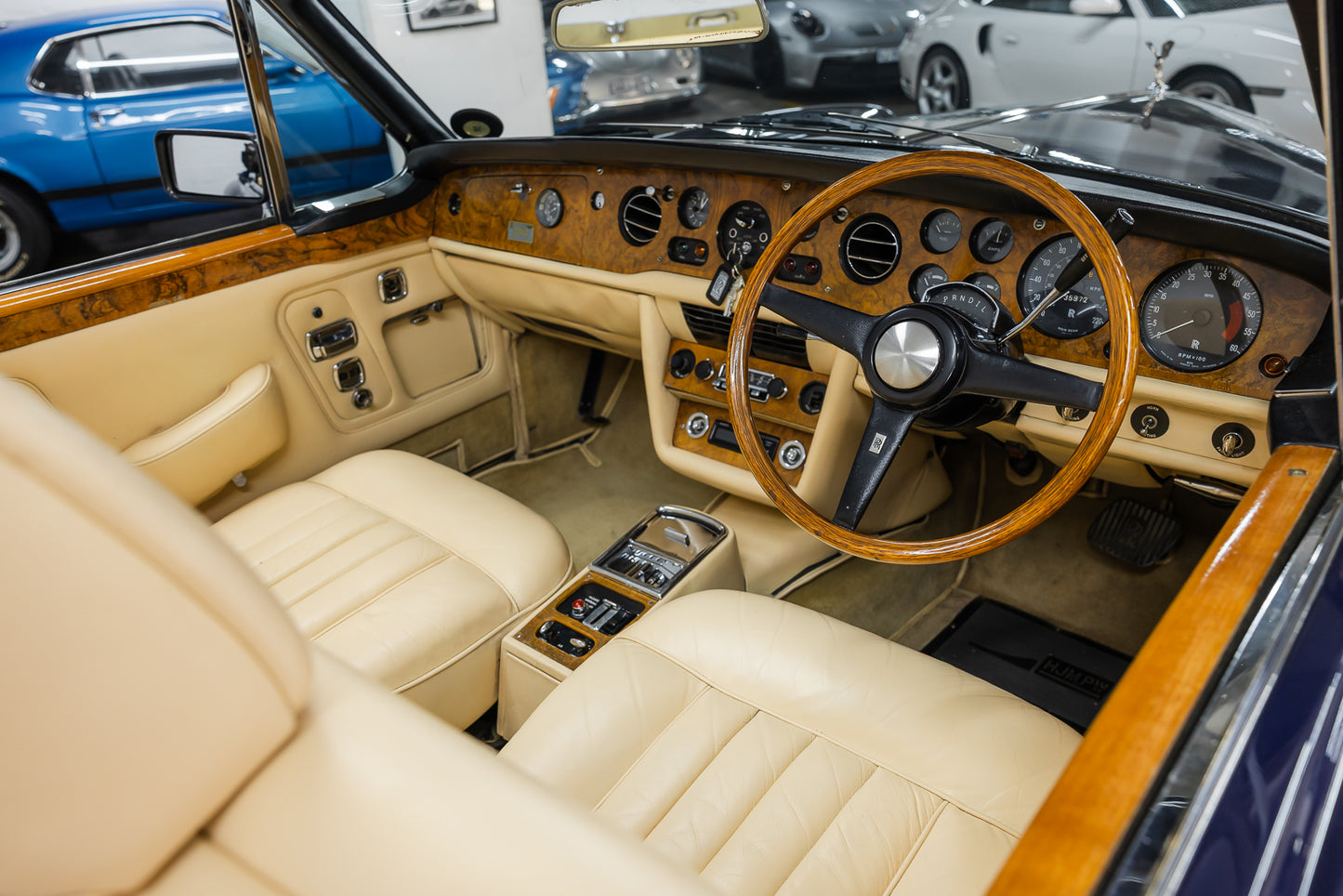 1971 Rolls Royce Corniche Convertible - 35 972 Miles Showing