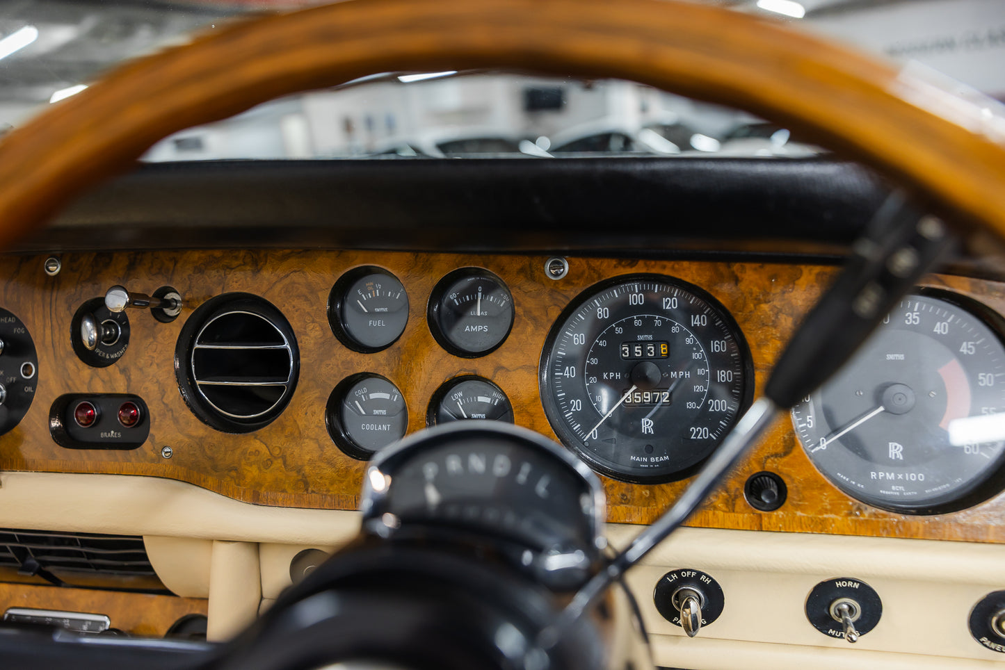 1971 Rolls Royce Corniche Convertible - 35 972 Miles Showing