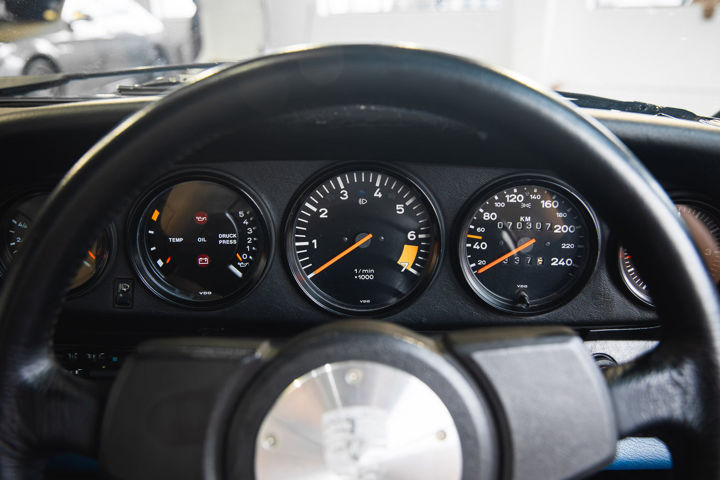 1982 Porsche 911 SC RHD - 70 287kms showing