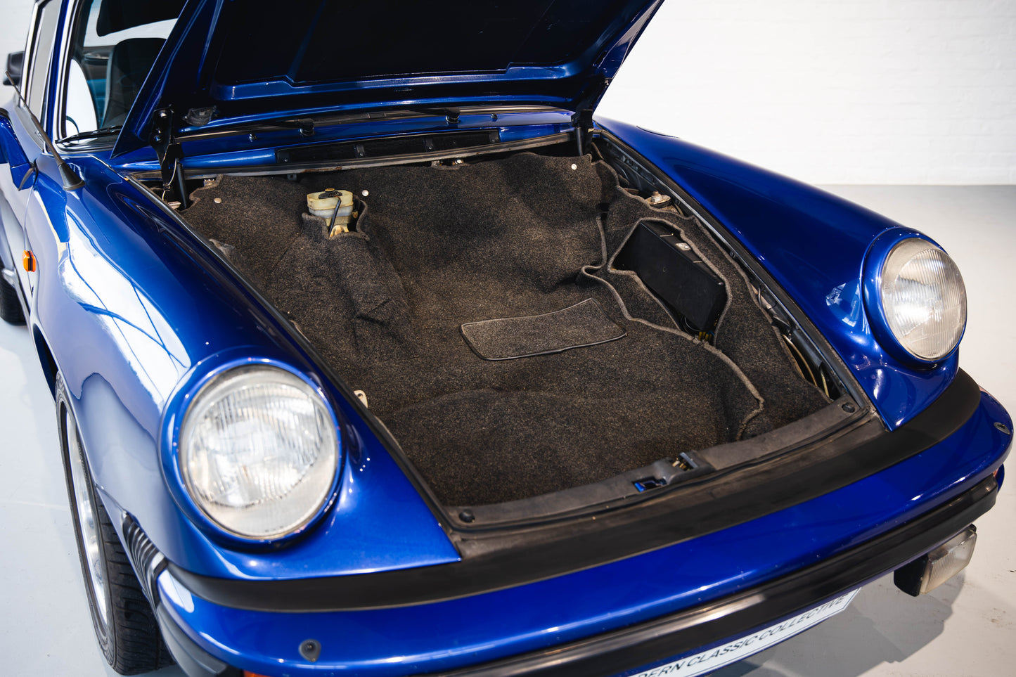 1982 Porsche 911 SC RHD - 70 287kms showing