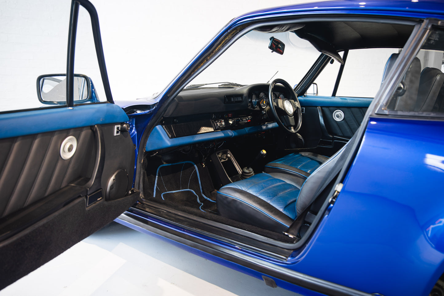 1982 Porsche 911 SC RHD - 70 287kms showing
