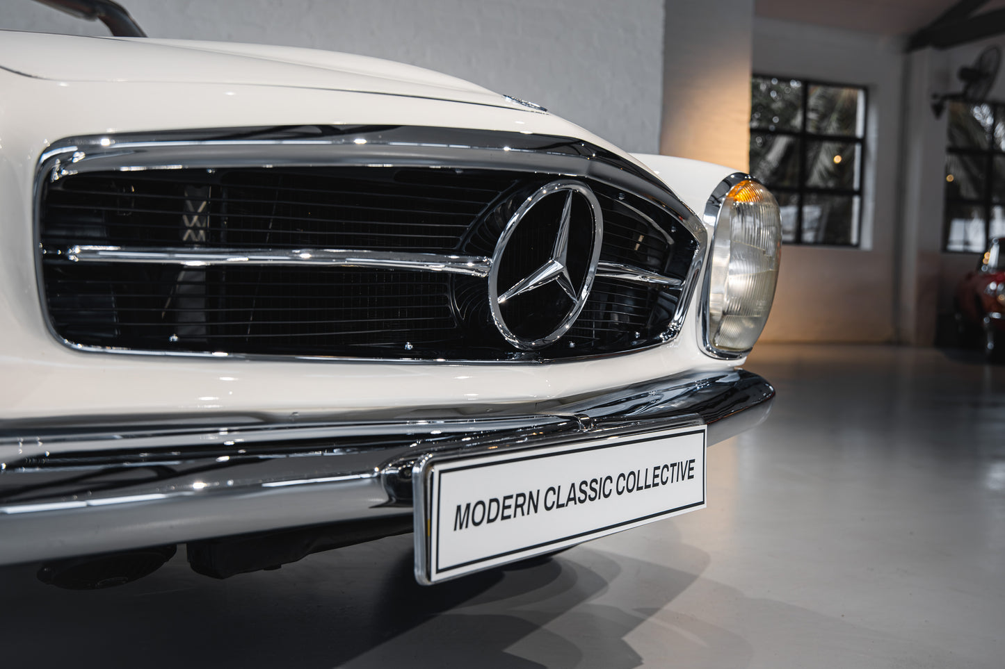 1970 Mercedes Pagoda 280SL - LHD - Manual - 42 542kms showing