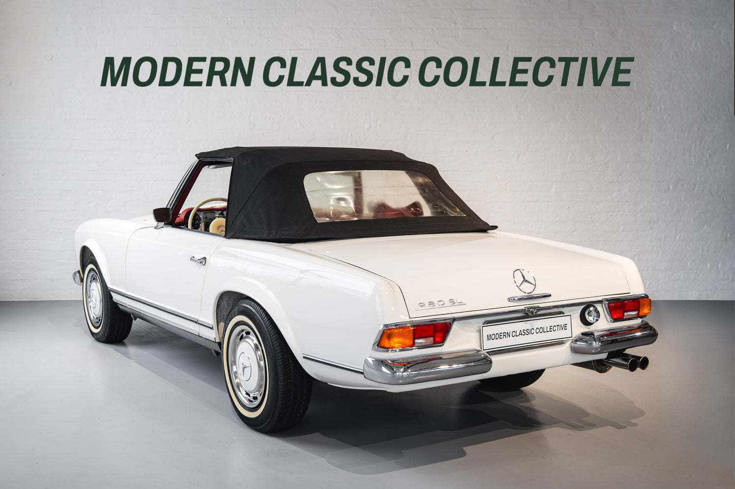 1970 Mercedes Pagoda 280SL - LHD - Manual - 42 542kms showing