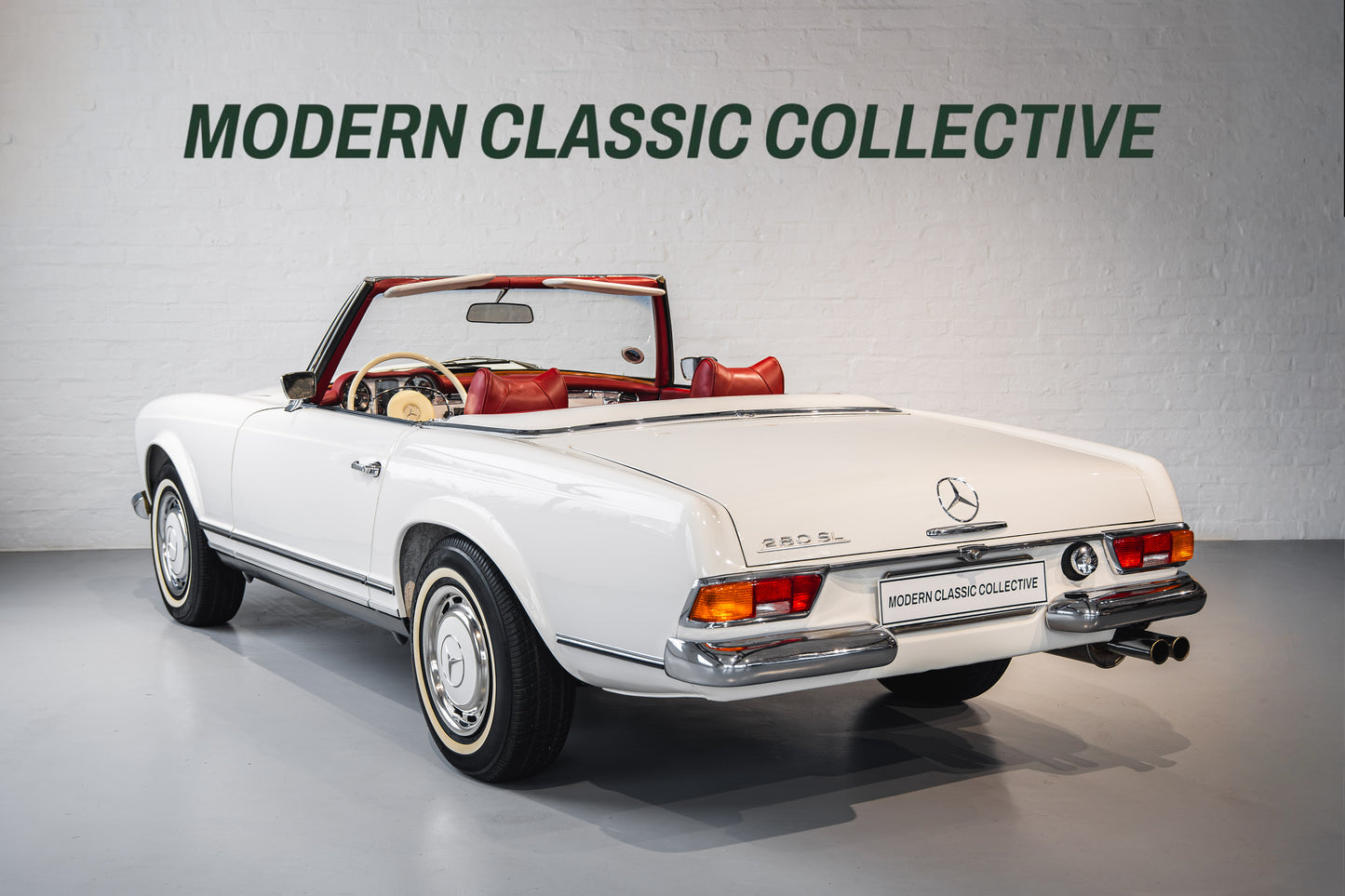 1970 Mercedes Pagoda 280SL - LHD - Manual - 42 542kms showing
