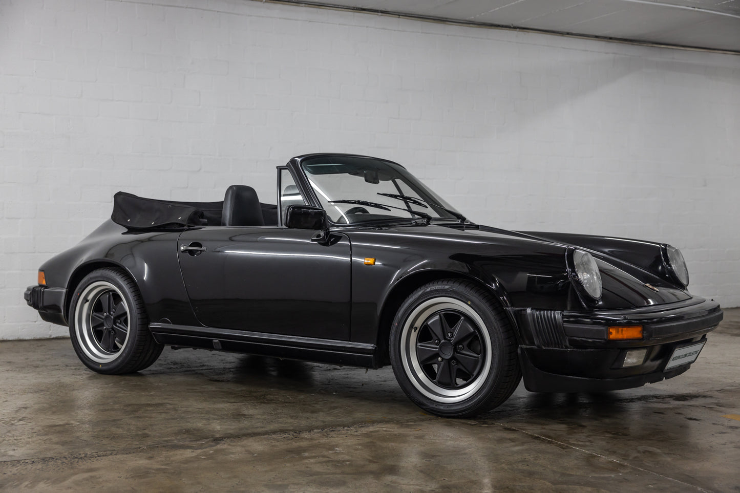 1989 Porsche 911 Carrera 3.2 Cabriolet (G50) RHD