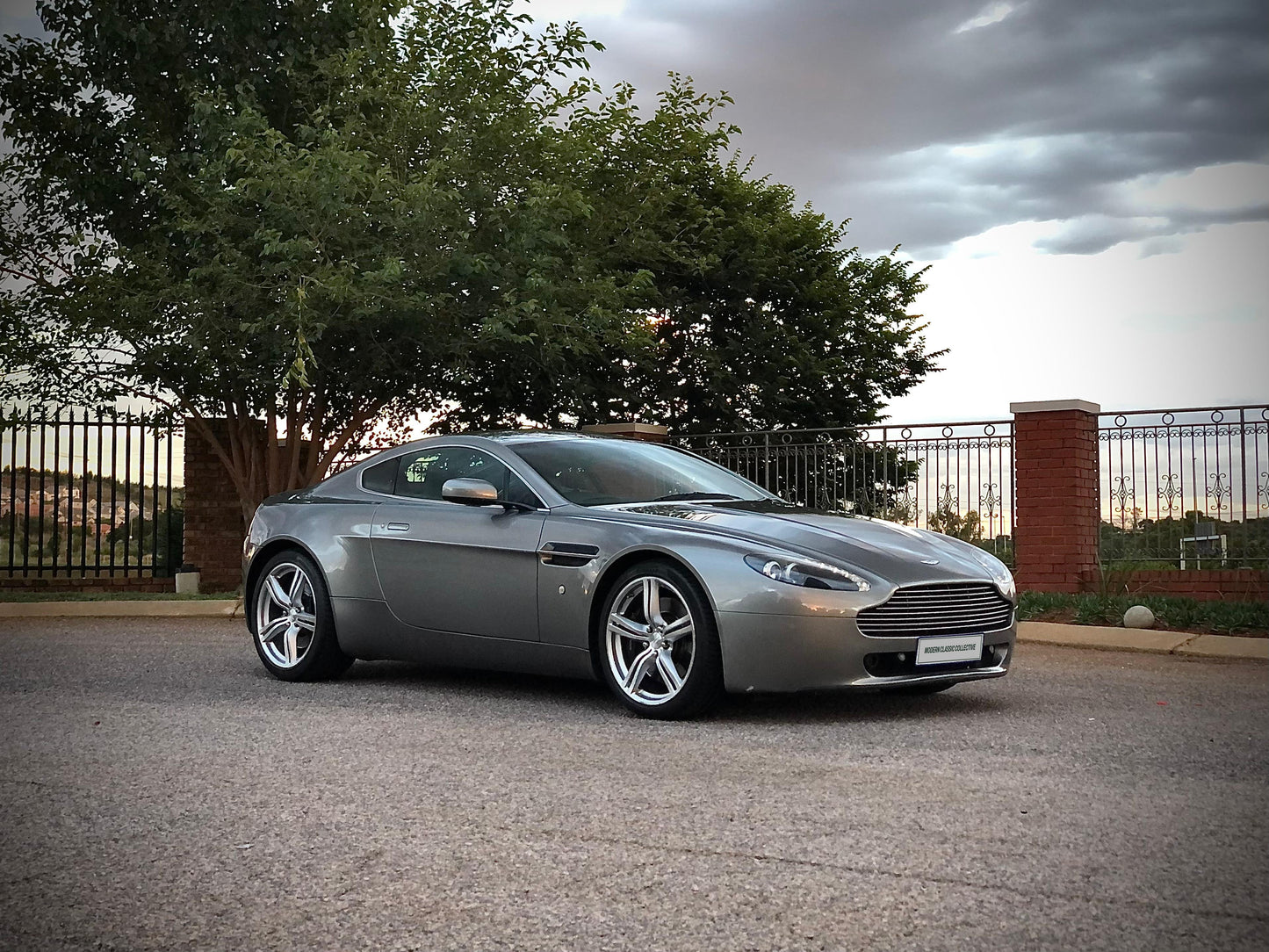 2009 Aston Martin V8 Vantage 4.7 - 50 000kms Manual